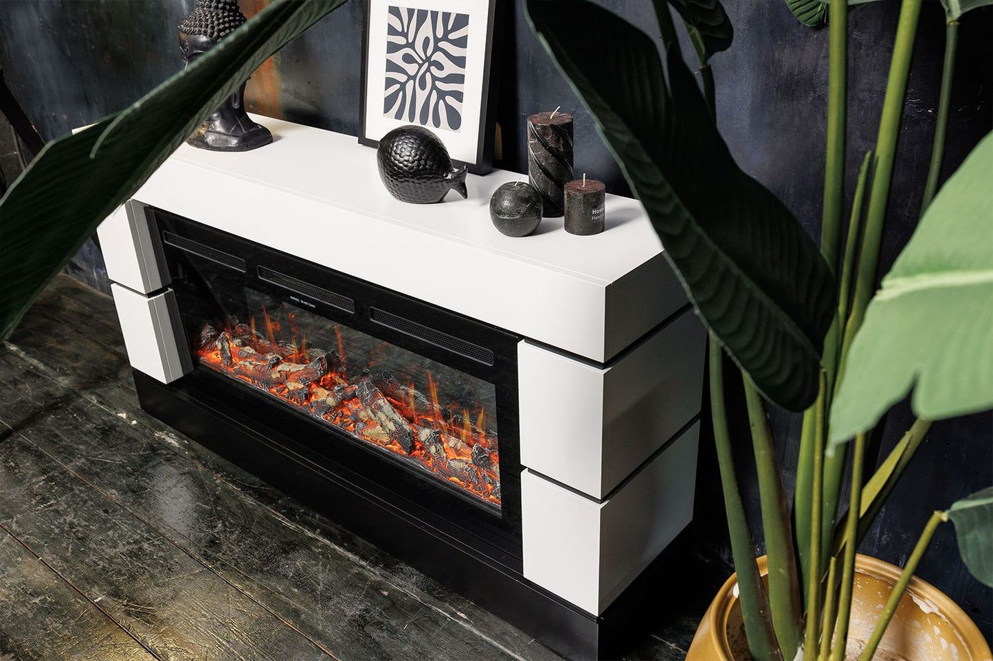 Mystflame V-Art 50 realistische elektrische haard met houtblok in het interieur van de woonkamer