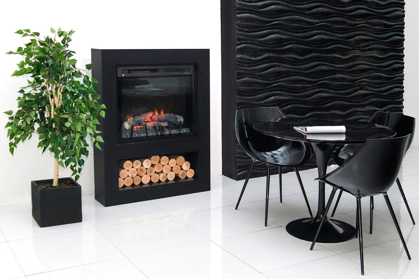 Elektrische haard ingebouwd in houten schouw Dimplex Optiflame Firebox XHD28 Multi Fire